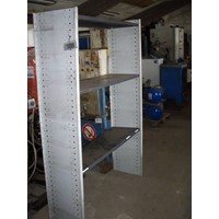 Various shelves, 123 cm x 40 cm 